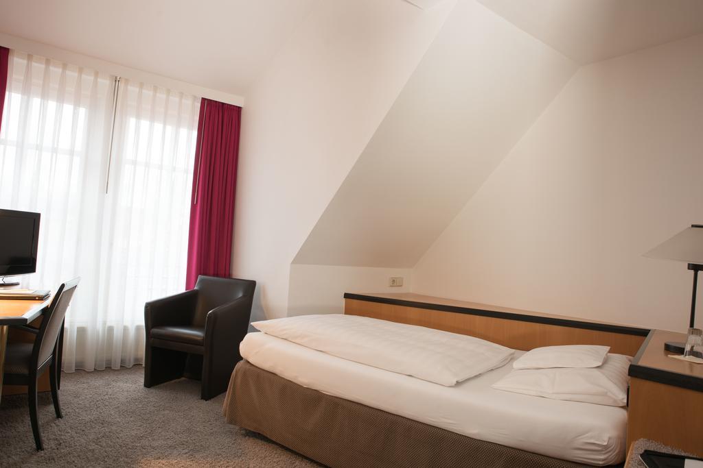 Hotel Schere Northeim Eksteriør bilde