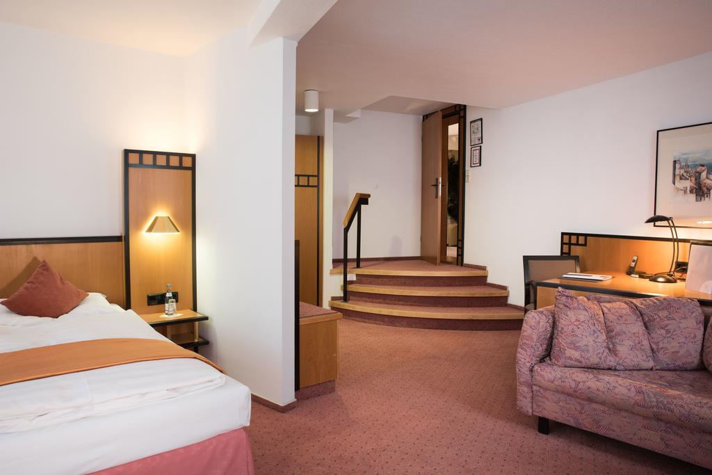 Hotel Schere Northeim Eksteriør bilde