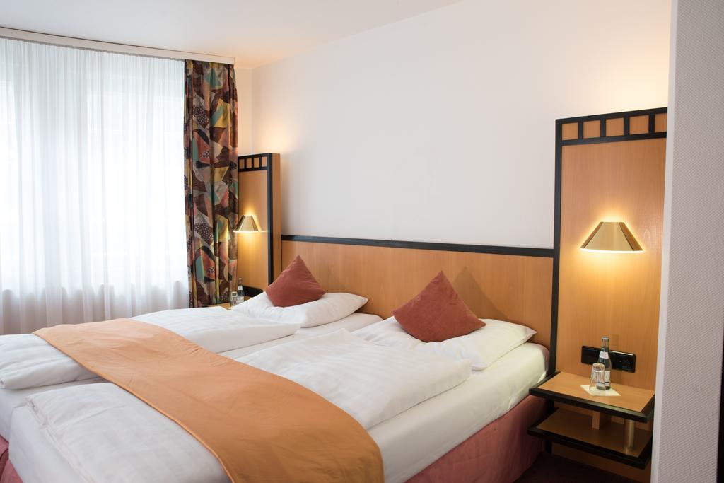 Hotel Schere Northeim Eksteriør bilde