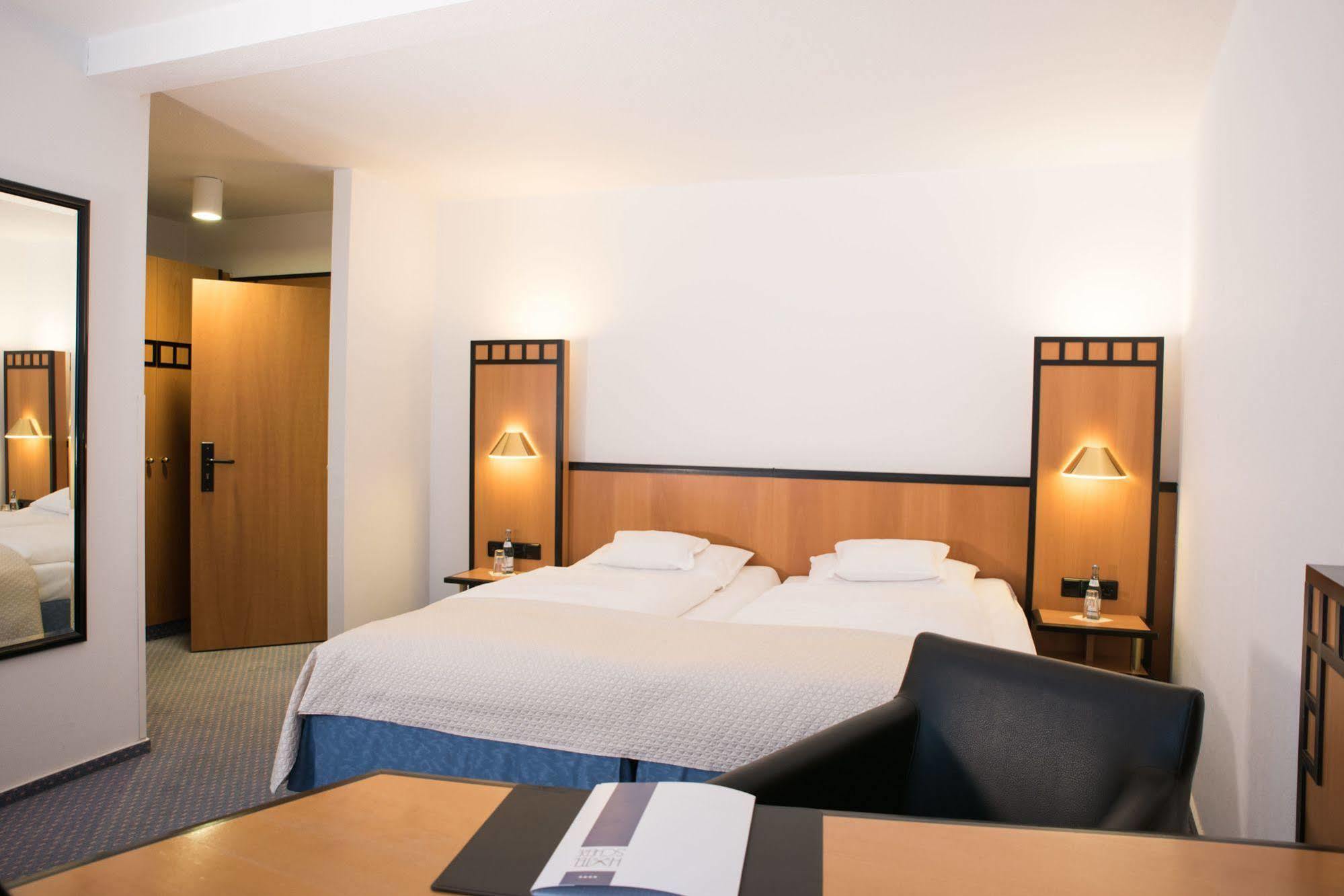 Hotel Schere Northeim Eksteriør bilde